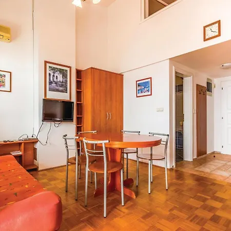 Awesome In With House Sea View *
