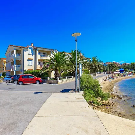 Awesome In With House Sea View *